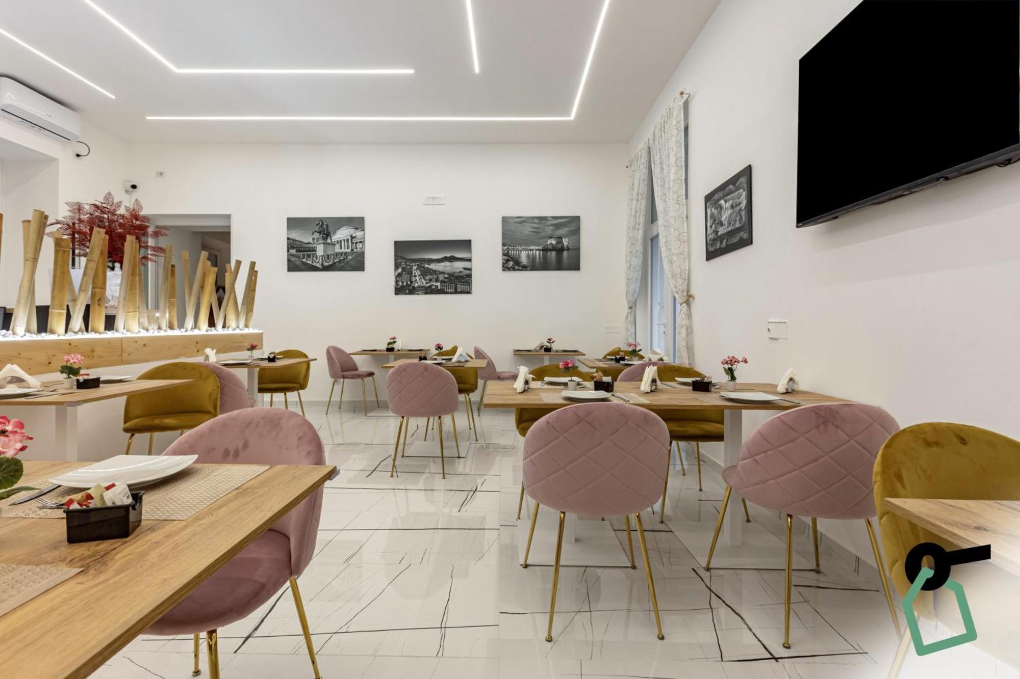 Hotiday Room Collection - Napoli Sant'Arcangelo المظهر الخارجي الصورة