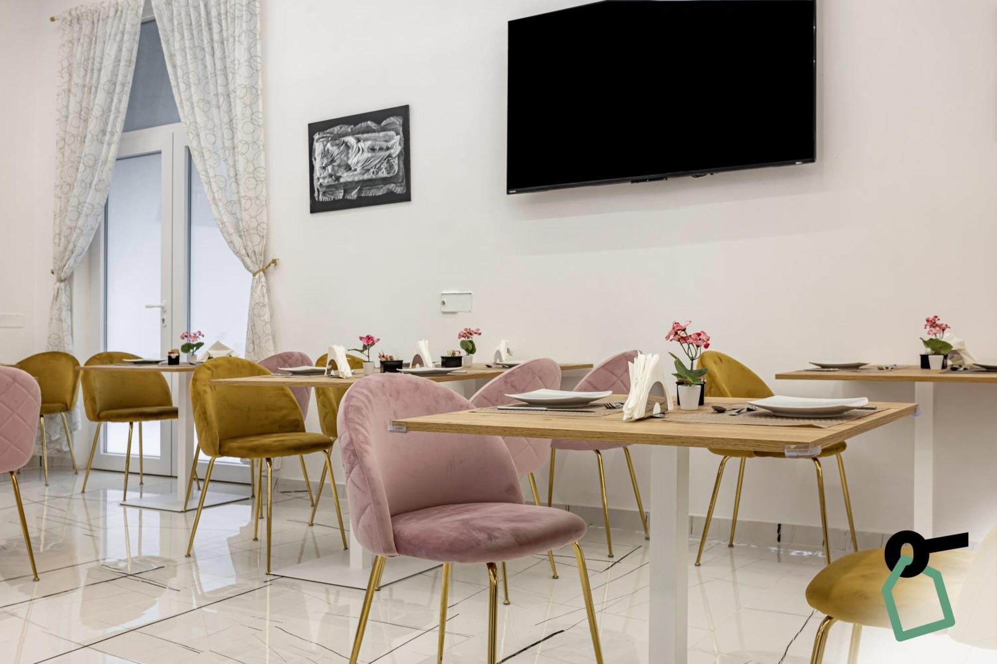 Hotiday Room Collection - Napoli Sant'Arcangelo المظهر الخارجي الصورة