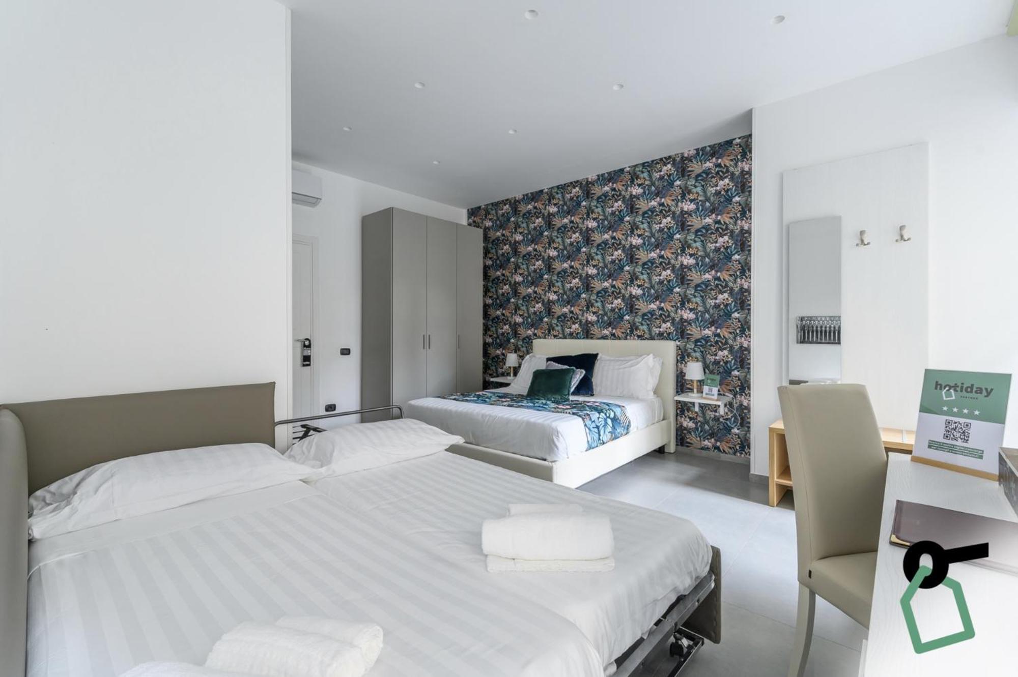Hotiday Room Collection - Napoli Sant'Arcangelo المظهر الخارجي الصورة