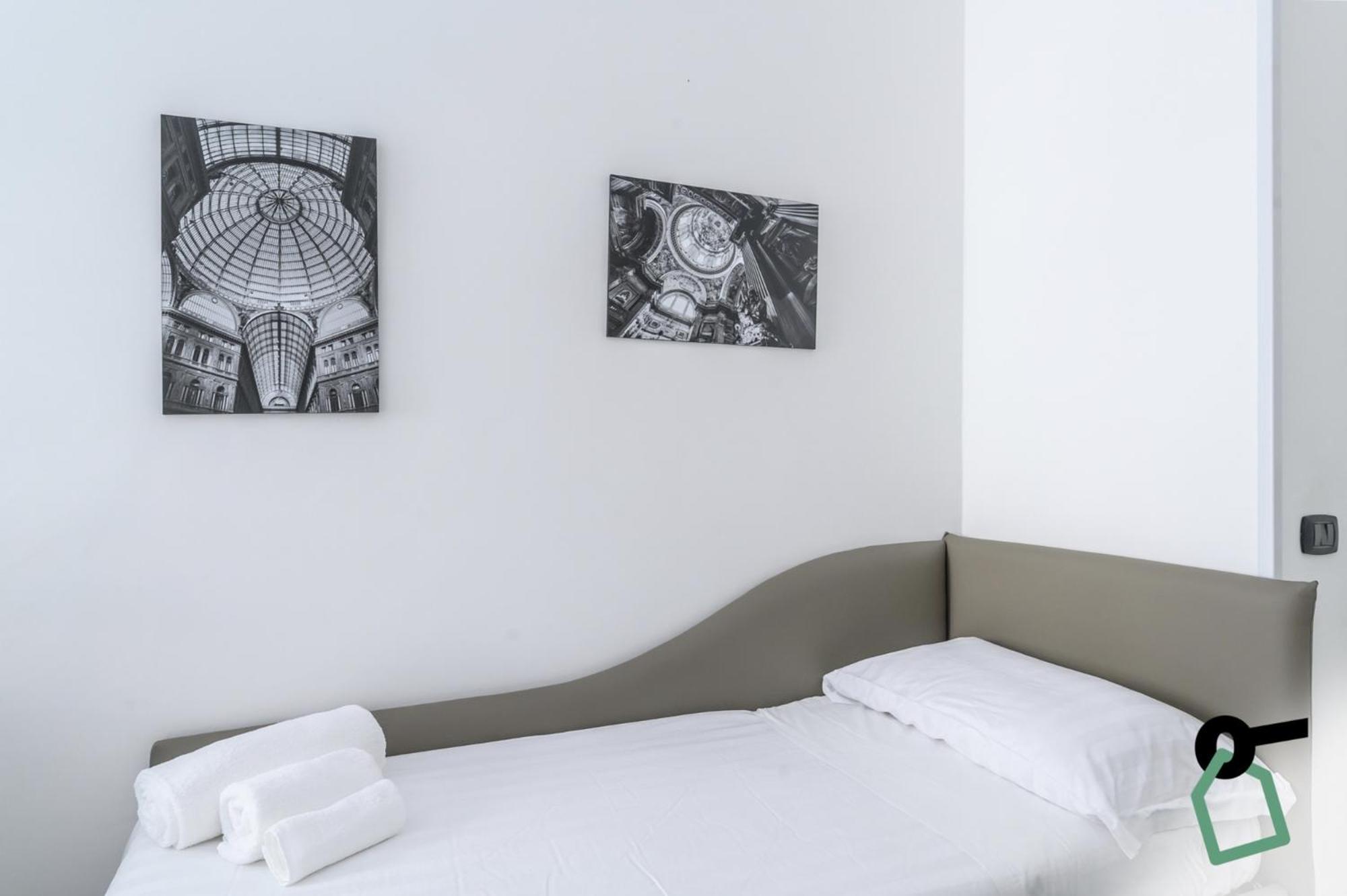 Hotiday Room Collection - Napoli Sant'Arcangelo المظهر الخارجي الصورة