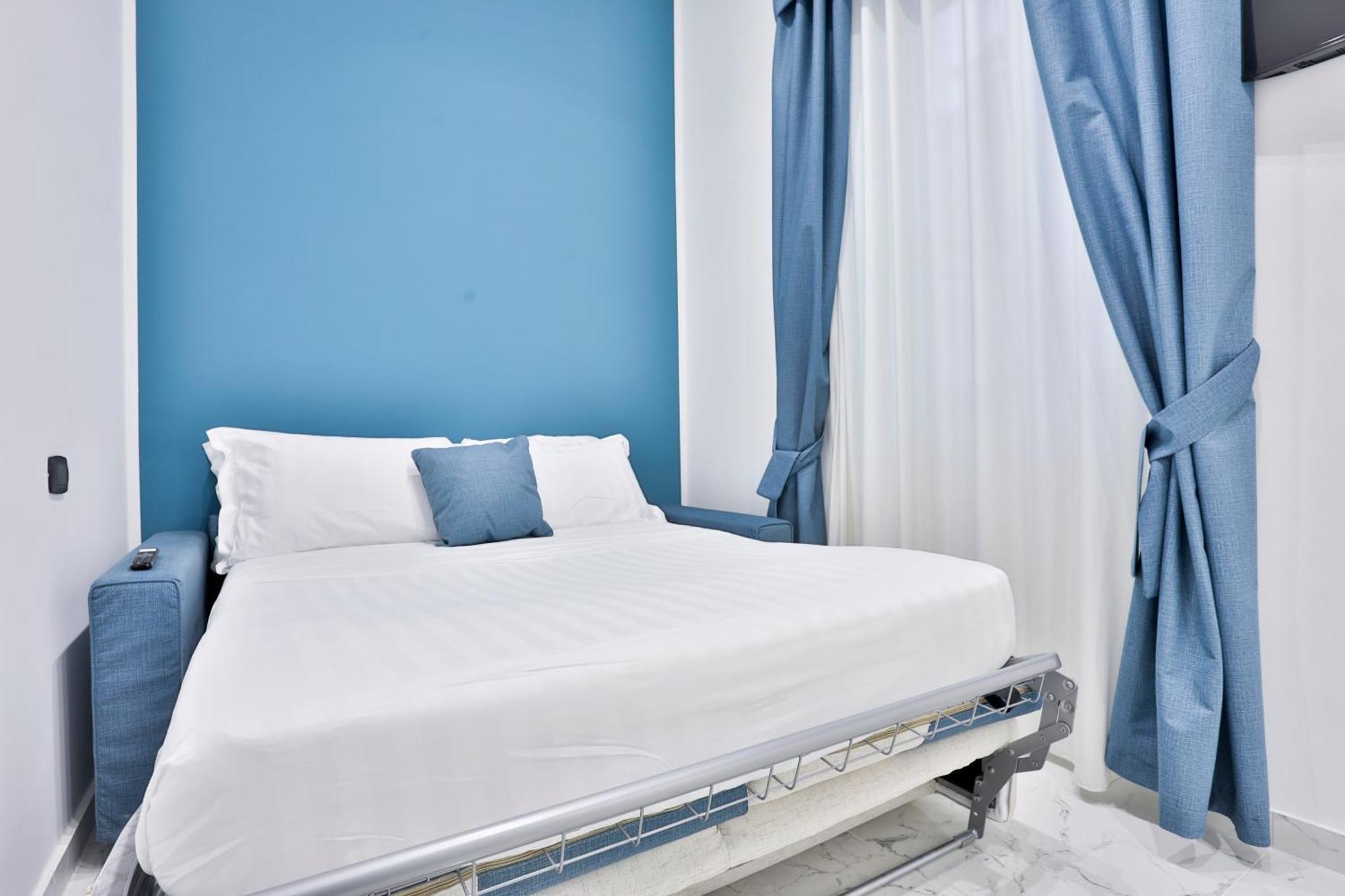 Hotiday Room Collection - Napoli Sant'Arcangelo المظهر الخارجي الصورة